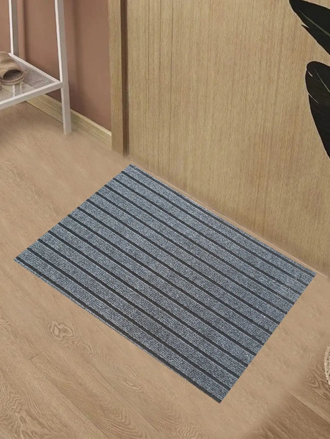 Seven Stripe Entry-Level Household Anti-Skid  PV Floor Mat